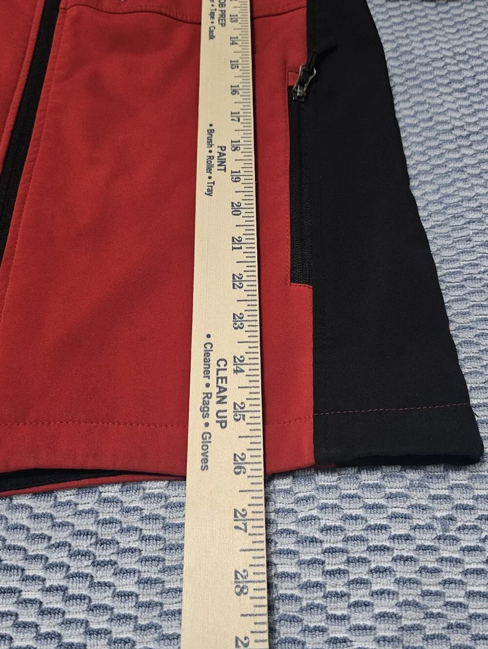 Free Tech Red & Black Softshell Jacket Men’s Performance  - Size Small